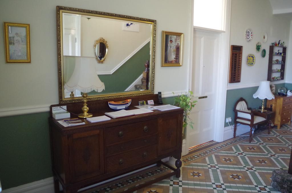 Varley House Ильфракомб Экстерьер фото